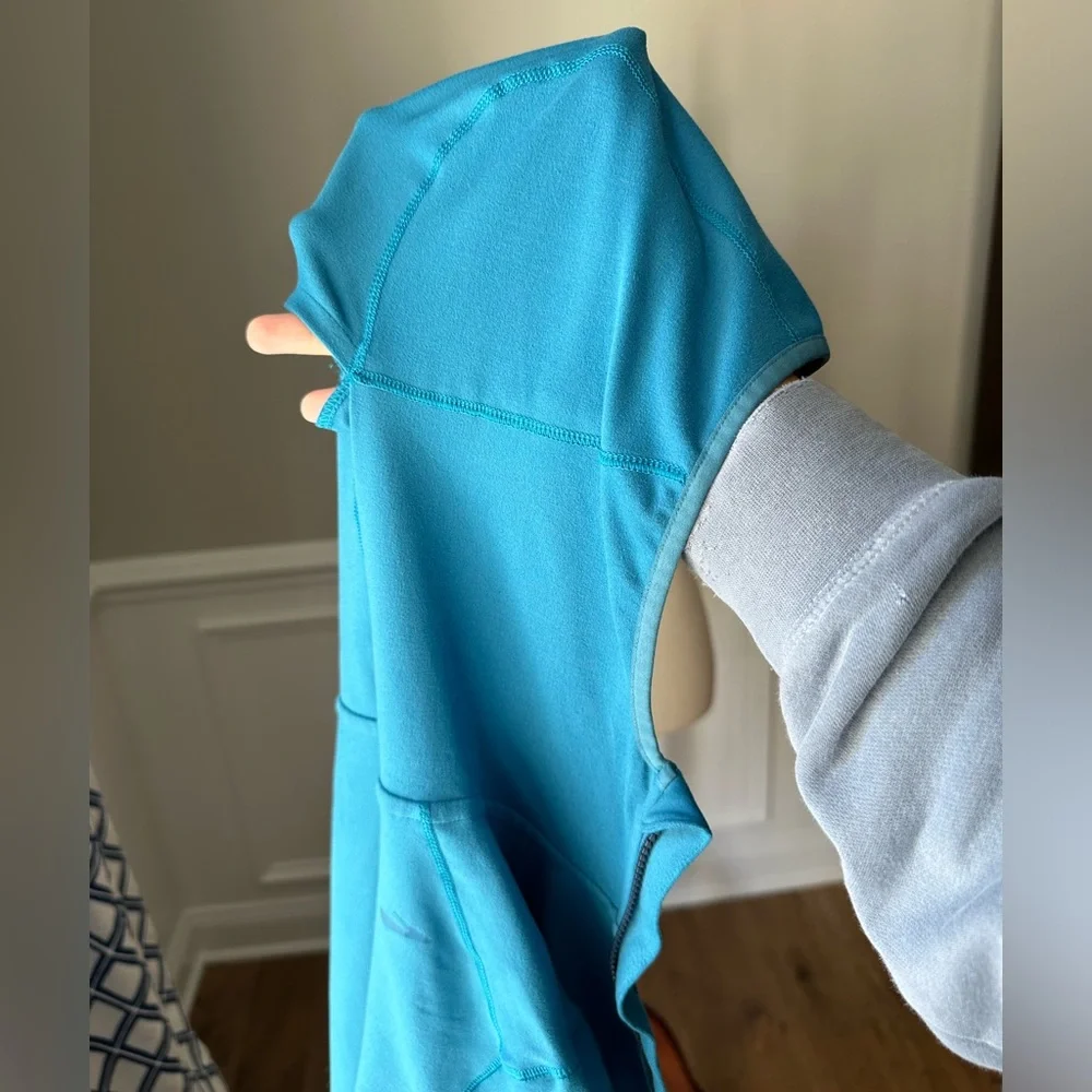 Brooks Women’s Utopia Thermal Hoodie size XS - Picture 11 of 13